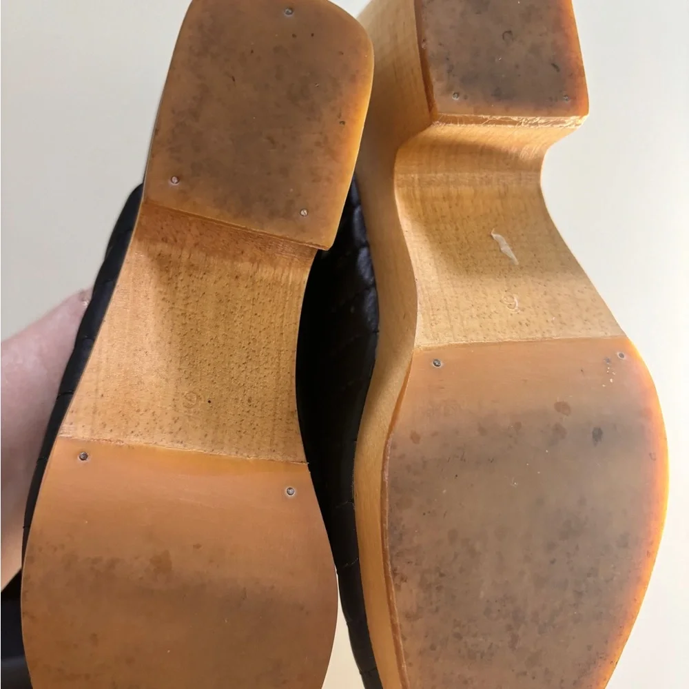 Belkina Ribbed Clog in Black - Picture 4 of 6